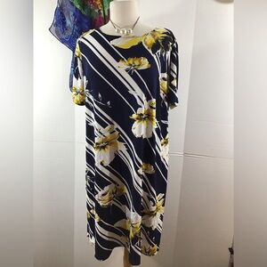 Ellen Weaver Navy & Yellow Floral stretch raised pattern Shift Dress 1X